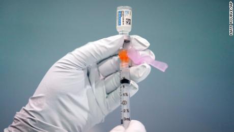 US is &#39;losing time&#39; in vaccination race as Delta variant becomes more pervasive, expert says